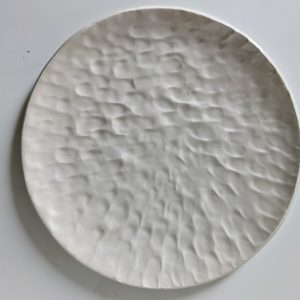 Assiette plate couleur blanche